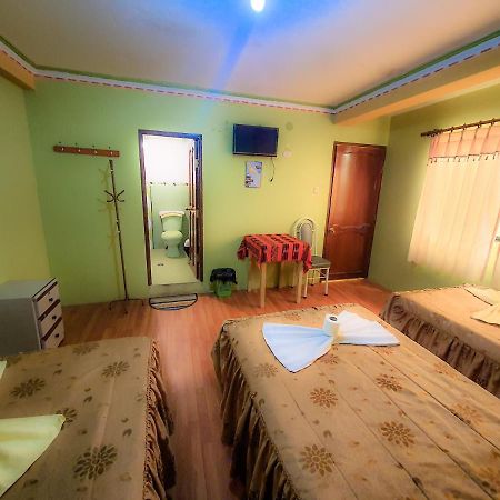 Hostal Luz Yhobimar Copacabana  Extérieur photo