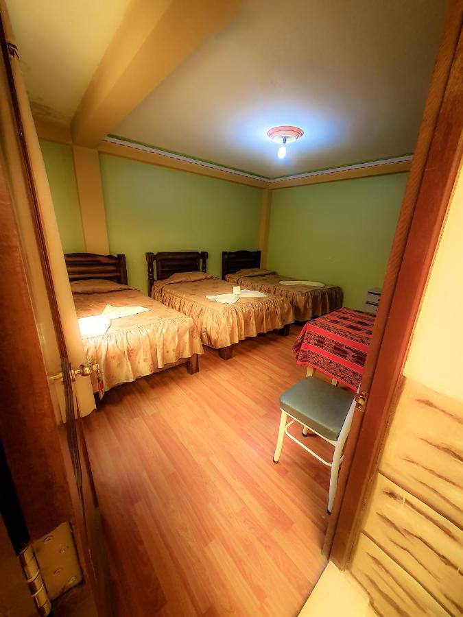 Hostal Luz Yhobimar Copacabana  Extérieur photo