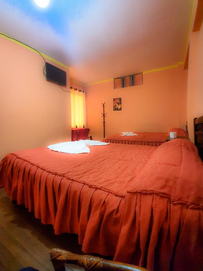 Hostal Luz Yhobimar Copacabana  Extérieur photo