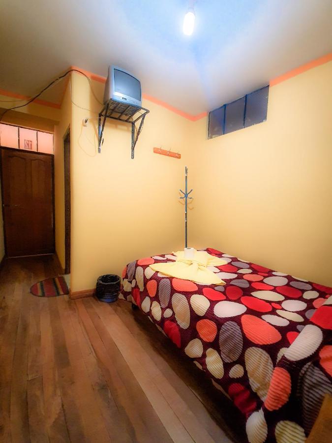 Hostal Luz Yhobimar Copacabana  Extérieur photo