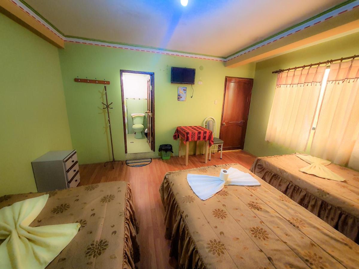 Hostal Luz Yhobimar Copacabana  Extérieur photo