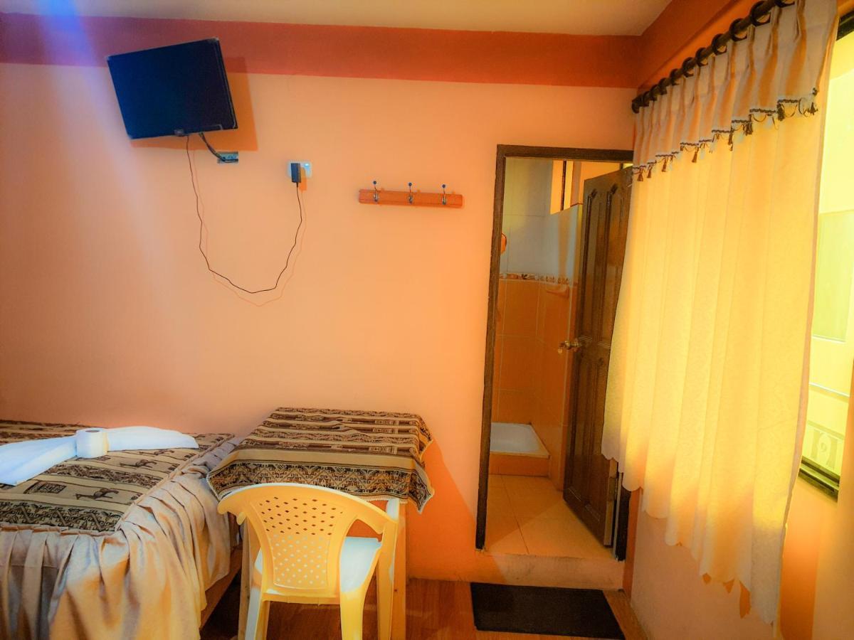 Hostal Luz Yhobimar Copacabana  Extérieur photo