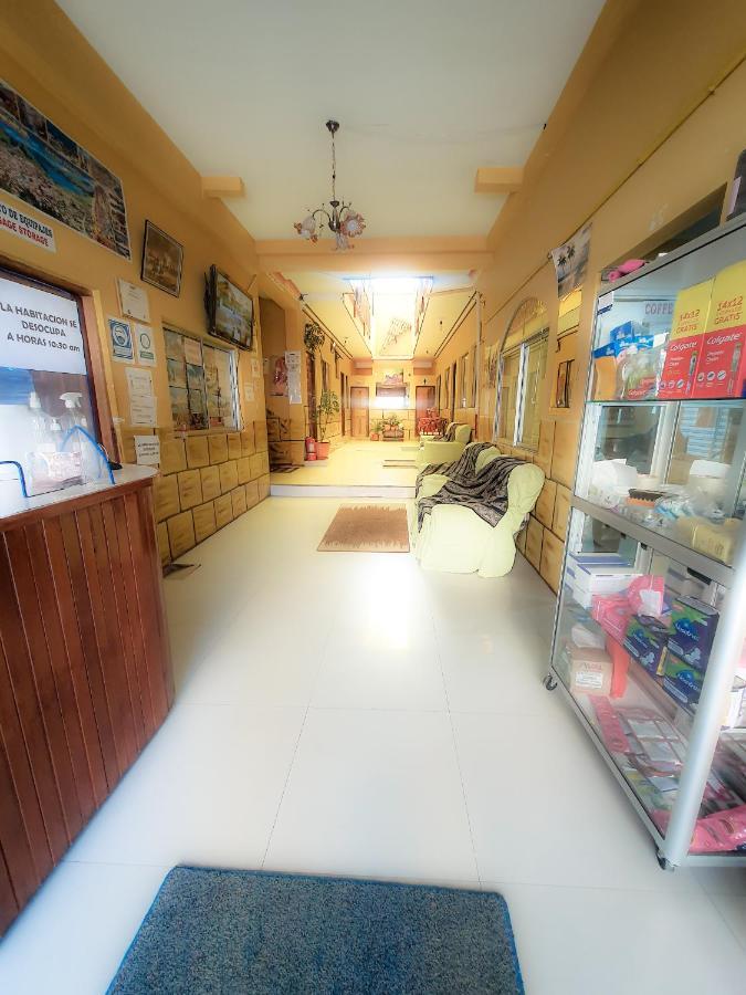 Hostal Luz Yhobimar Copacabana  Extérieur photo