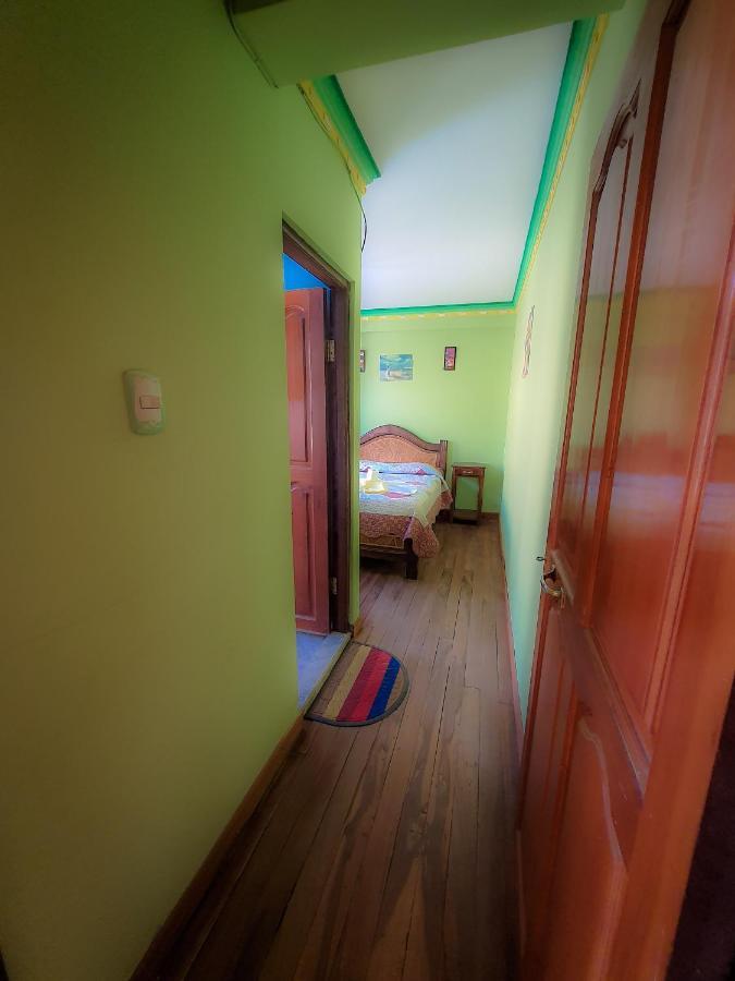 Hostal Luz Yhobimar Copacabana  Extérieur photo