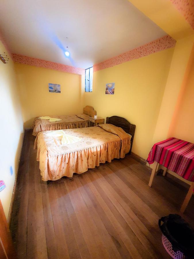 Hostal Luz Yhobimar Copacabana  Extérieur photo