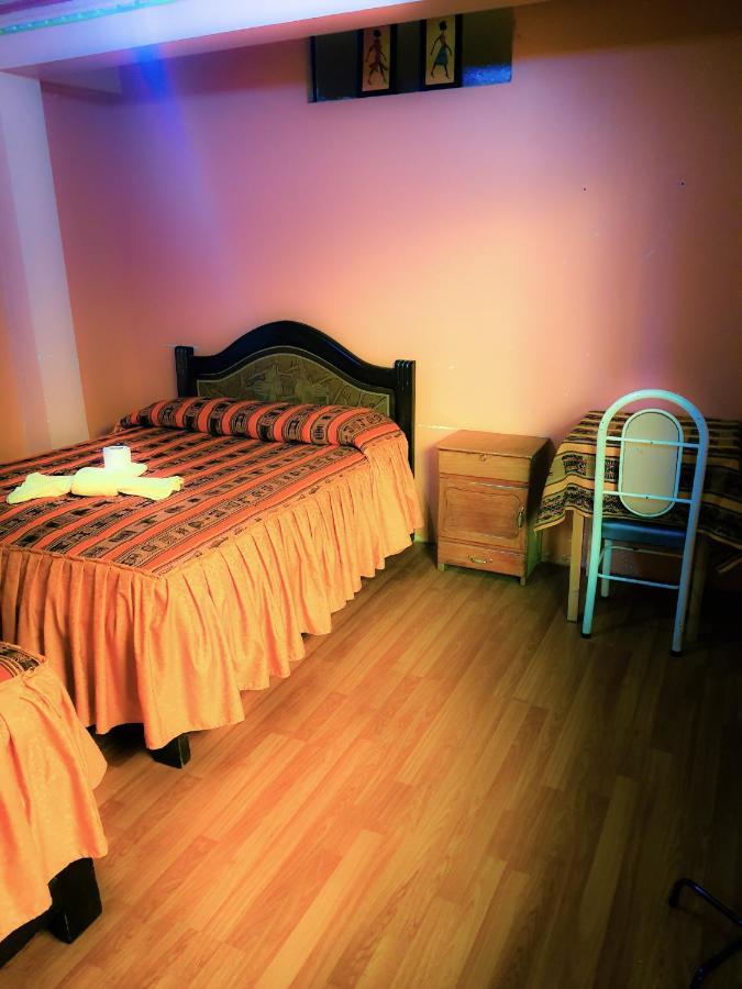 Hostal Luz Yhobimar Copacabana  Extérieur photo