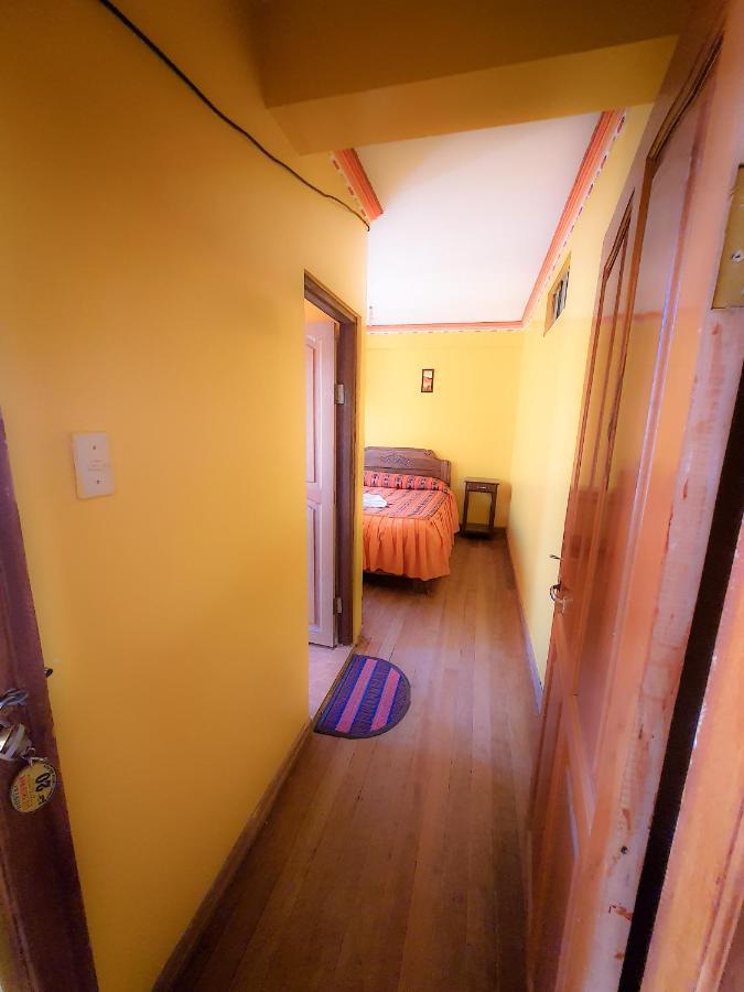 Hostal Luz Yhobimar Copacabana  Extérieur photo