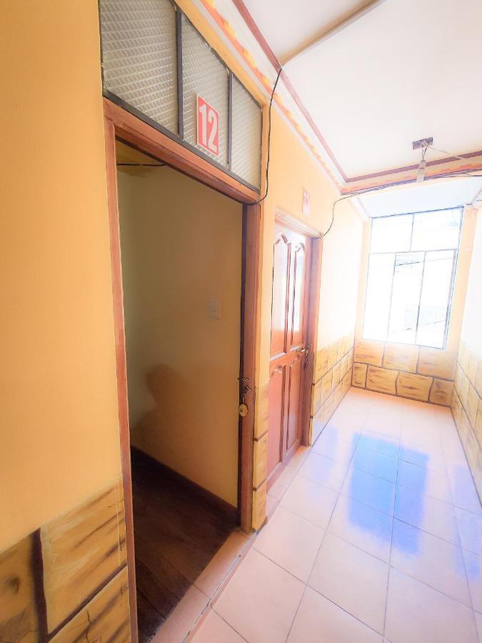 Hostal Luz Yhobimar Copacabana  Extérieur photo