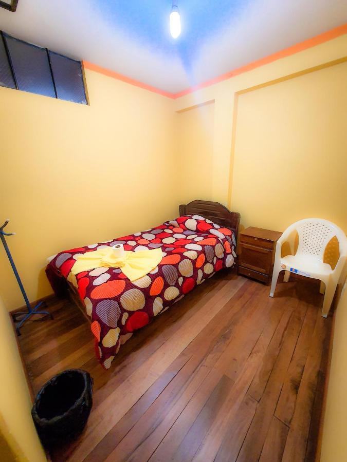 Hostal Luz Yhobimar Copacabana  Extérieur photo