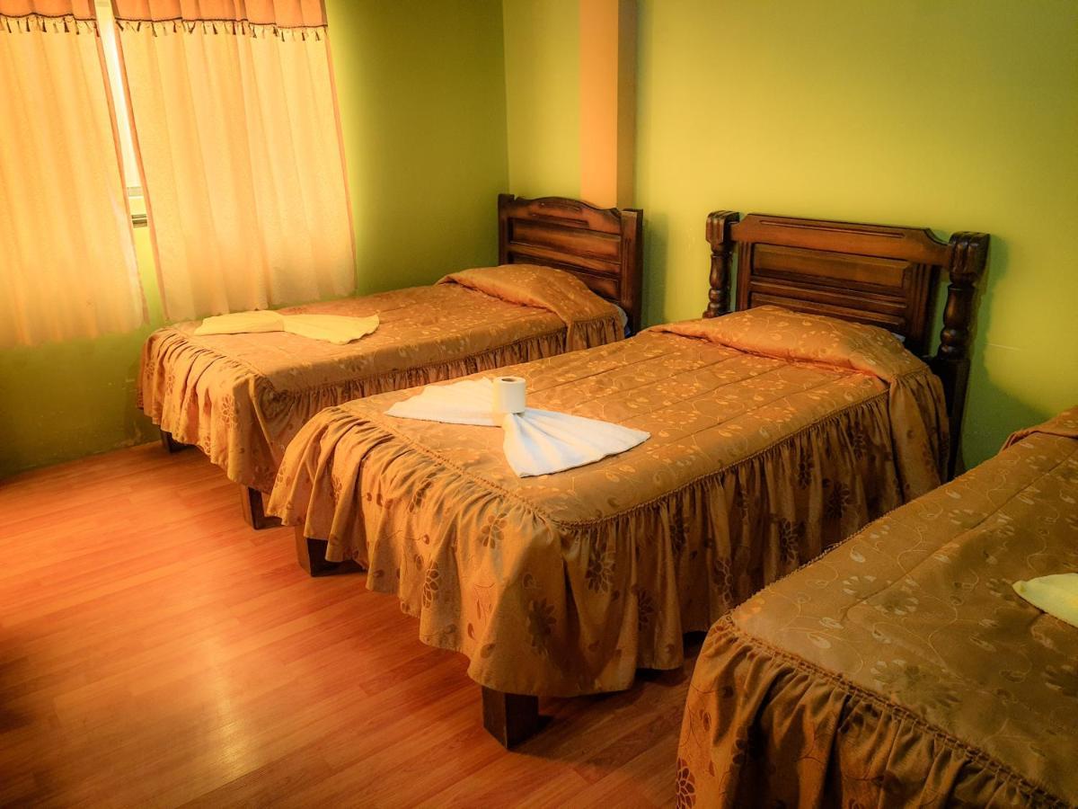 Hostal Luz Yhobimar Copacabana  Extérieur photo