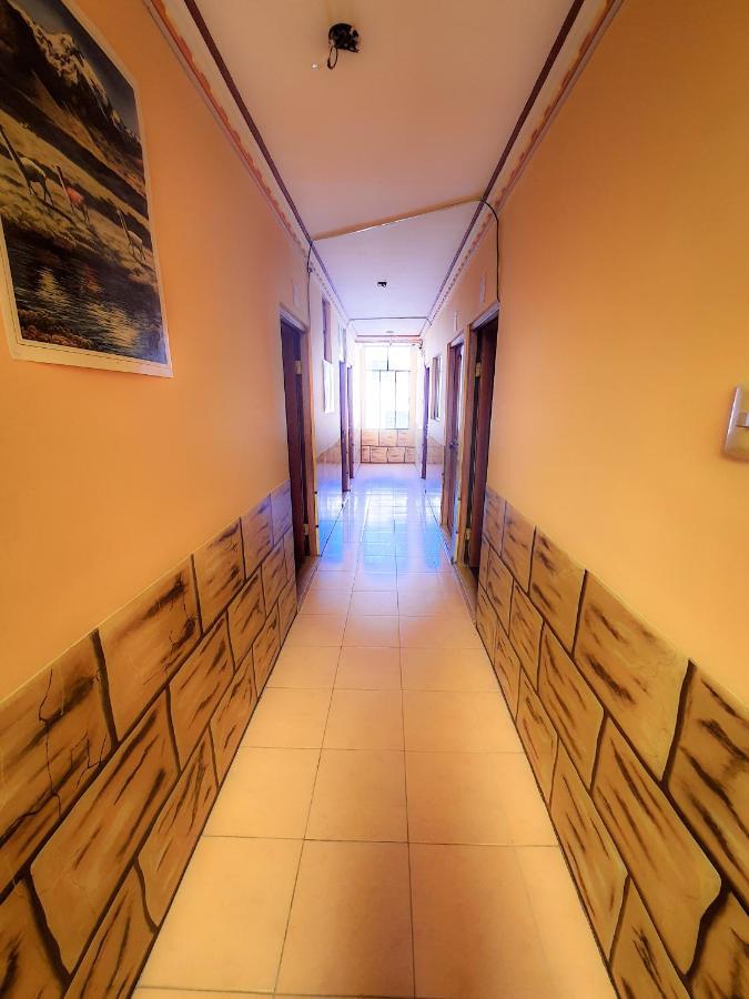 Hostal Luz Yhobimar Copacabana  Extérieur photo